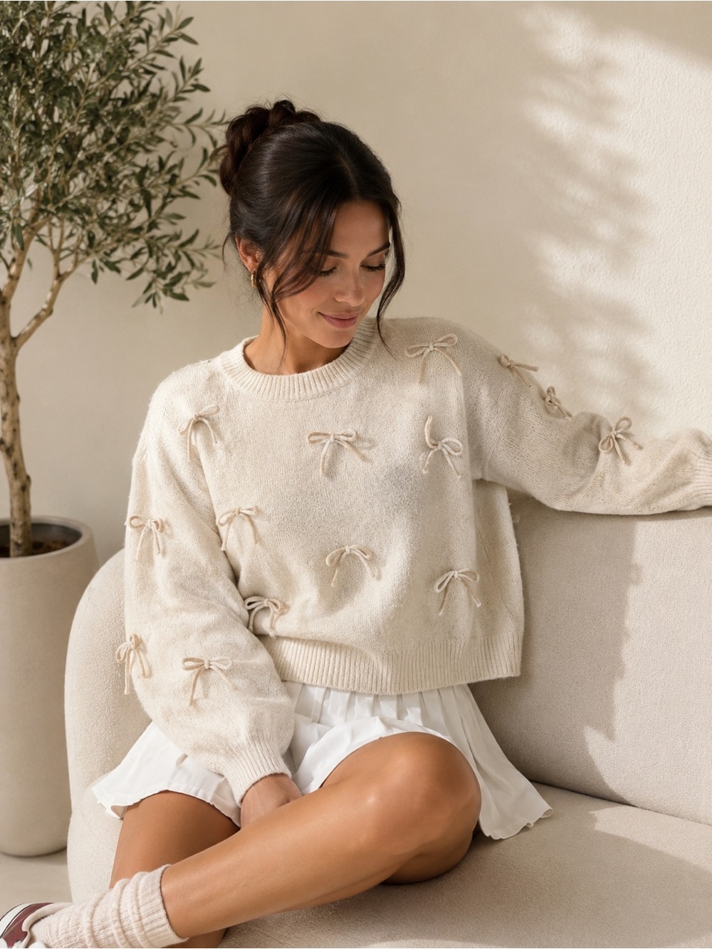 Women’s Cream Bow-Accent Knit Sweater size Small